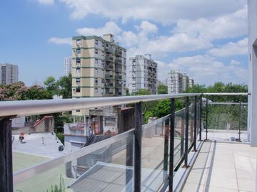 Venta departamento 2 amb con terraza y cochera