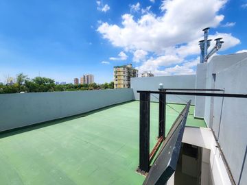 Venta departamento 2 amb con terraza y cochera