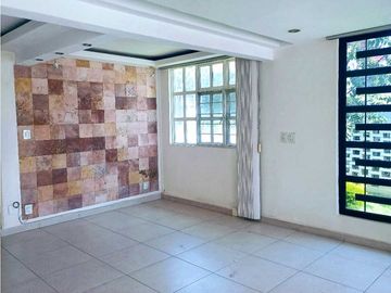 RENTA DE CASA EN CONDOMINIO CON SEGURIDAD EN LAS PALMAS CUERNAVACA