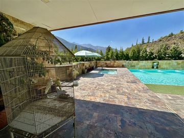 Casa en Venta en San Juan de Pirque