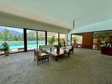 Casa en Venta en San Juan de Pirque