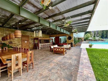 Casa en Venta en San Juan de Pirque