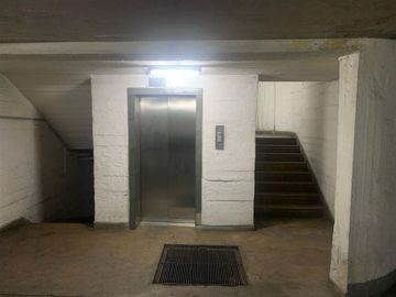 Estacionamiento en Venta en Amplio estacionamiento en Huerfanos