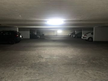 Estacionamiento en Venta en Amplio estacionamiento en Huerfanos