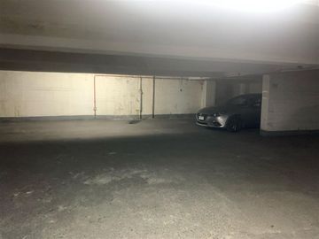 Estacionamiento en Venta en Amplio estacionamiento en Huerfanos