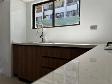 Casa en Venta en Valenzuela Puelma, La Reina