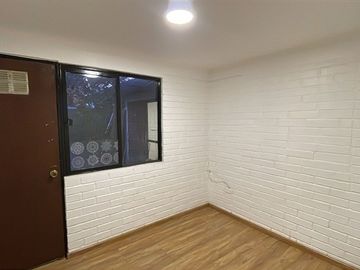 Casa en Venta en Av. 4 Pte, Maipu