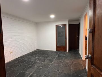 Casa en Venta en Av. 4 Pte, Maipu