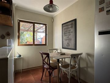 Casa en Venta en Ricardo Wagner entre Av. Bilbao y Las Luciérnagas