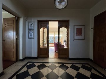 Casa en Venta en Ricardo Wagner entre Av. Bilbao y Las Luciérnagas