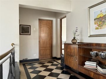 Casa en Venta en Ricardo Wagner entre Av. Bilbao y Las Luciérnagas