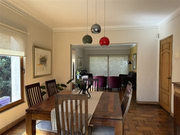 Casa en Venta en Ricardo Wagner entre Av. Bilbao y Las Luciérnagas