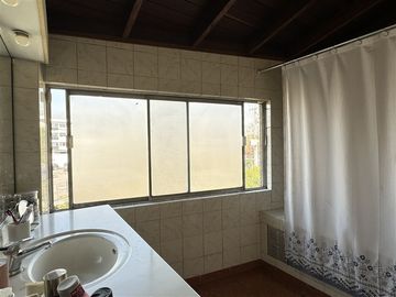Casa en Venta en Ricardo Wagner entre Av. Bilbao y Las Luciérnagas