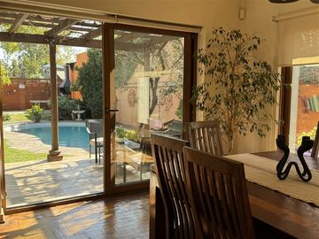 Casa en Venta en Ricardo Wagner entre Av. Bilbao y Las Luciérnagas