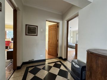 Casa en Venta en Ricardo Wagner entre Av. Bilbao y Las Luciérnagas