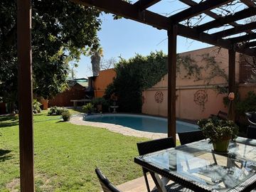 Casa en Venta en Ricardo Wagner entre Av. Bilbao y Las Luciérnagas
