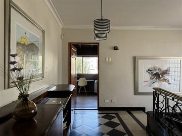 Casa en Venta en Ricardo Wagner entre Av. Bilbao y Las Luciérnagas