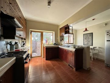 Casa en Venta en Ricardo Wagner entre Av. Bilbao y Las Luciérnagas