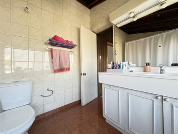 Casa en Venta en Ricardo Wagner entre Av. Bilbao y Las Luciérnagas
