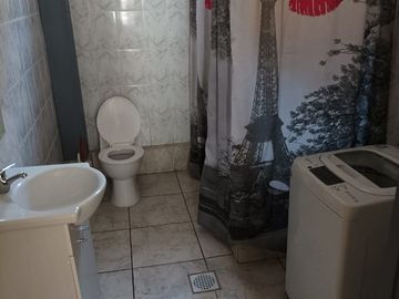 Residencial/Pieza en Venta en 2 casas Habitacionales en Av. Santa Rosa Norte – entre Eleuterio Ramirez y Tarapacá Santiago centro