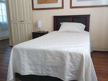 Residencial/Pieza en Venta en 2 casas Habitacionales en Av. Santa Rosa Norte – entre Eleuterio Ramirez y Tarapacá Santiago centro