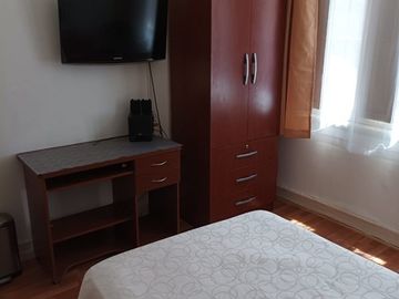 Residencial/Pieza en Venta en 2 casas Habitacionales en Av. Santa Rosa Norte – entre Eleuterio Ramirez y Tarapacá Santiago centro