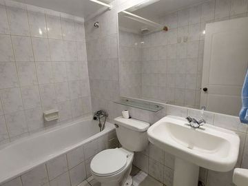 Departamento en Venta en A. VILLA PRICE COND REINA VICTORIA DEPTO 3D2B1B