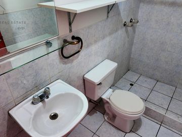 ¡Oportunidad en Surco! Amplio Departamento con 3 Habitaciones, Cochera y Seguridad 24/7 Cerca a Todo