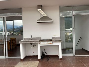 VENTA Departamento de 3 habitaciones, La Primavera II, Cumbayá