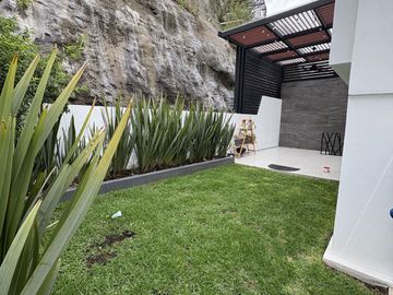 ¡Gran oportunidad! Casa en venta en Bosque Esmeralda!