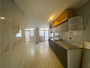 Apartamento en venta en sector de Santa Teresita