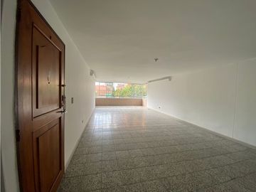 Apartamento en venta en sector de Santa Teresita