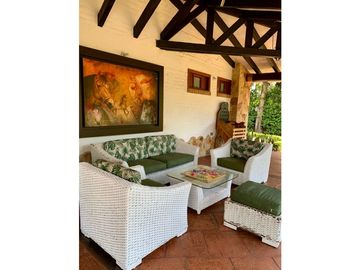 Finca campestre de lujo amoblada en venta Rozo Palmira Valle Colombia