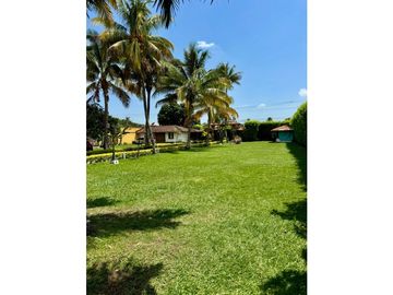 Finca campestre de lujo amoblada en venta Rozo Palmira Valle Colombia