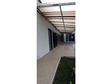 CASA EN VENTA DE 6 HABITACIONES, 1 PISO, COMBIA, PEREIRA
