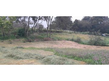 SE VENDE HERMOSO LOTE ESQUINERO EN LA VEREDA EL ALTO DEL AGUILA