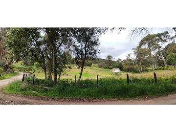 SE VENDE HERMOSO LOTE ESQUINERO EN LA VEREDA EL ALTO DEL AGUILA