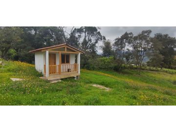 SE VENDE HERMOSO LOTE ESQUINERO EN LA VEREDA EL ALTO DEL AGUILA
