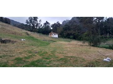 SE VENDE HERMOSO LOTE ESQUINERO EN LA VEREDA EL ALTO DEL AGUILA