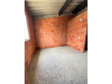 VENDO CASA EN CANDELARIA  A 15 MINUTOS DE CALI