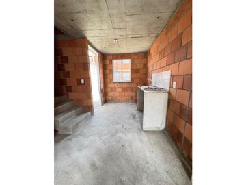 VENDO CASA EN CANDELARIA  A 15 MINUTOS DE CALI