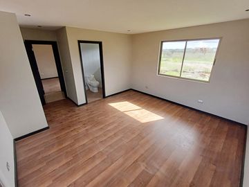 VIVABIEN PROPIEDADES VENDE CASA EN EL MEJOR ENTORNO DE LA LIGUA