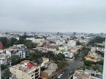 Venta  Departamento con Vista Panorámica en Barrio Medico limite con Miraflores