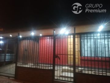 Casa en Venta en CAMILO HENRIQUEZ