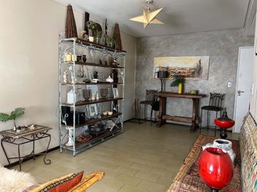 VENTA DPTO 3 DORMITORIOS FRENTE CON BALCÓN