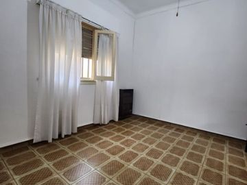 Casa PH en venta en Lanus Oeste