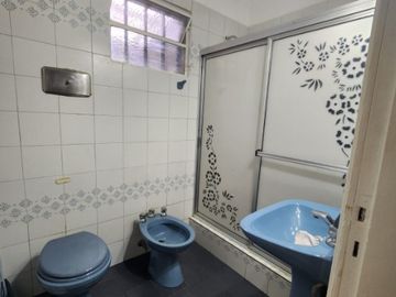 Casa PH en venta en Lanus Oeste