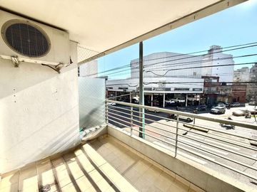 2 AMBIENTES BALCON FRENTE SUM PARRILLA
