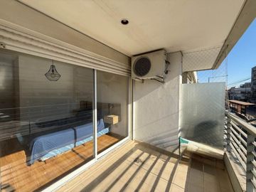 2 AMBIENTES BALCON FRENTE SUM PARRILLA
