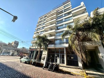 2 AMBIENTES BALCON FRENTE SUM PARRILLA